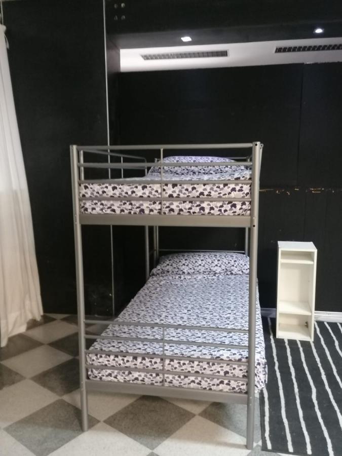 מדריד Hostal Casa Rosa מראה חיצוני תמונה